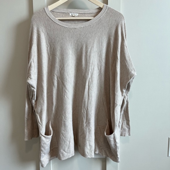 tea n rose Sweaters - Tea N Rose M/L Sweater